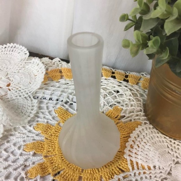 Vintage Mini Swirled Frosted Glass Bud Vase Small Decor Swirl Design Textured - Picture 2 of 5